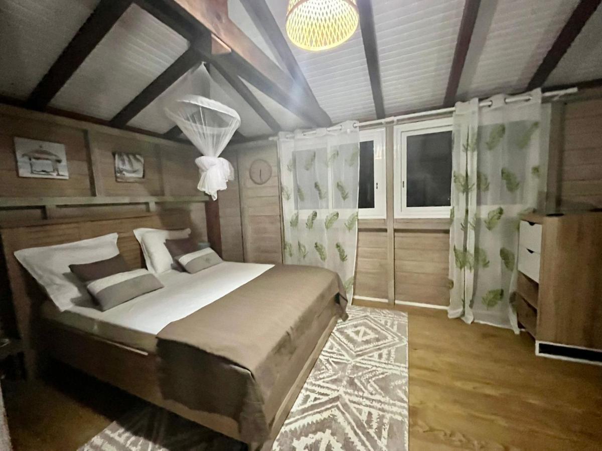 Mahogany Lodge - Oasis Cosy Riviere-Pilote Bagian luar foto